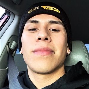 Meet your Posher, Manuel